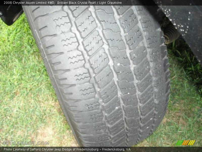 Brilliant Black Crystal Pearl / Light Graystone 2008 Chrysler Aspen Limited 4WD