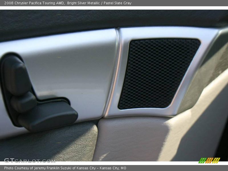 Bright Silver Metallic / Pastel Slate Gray 2008 Chrysler Pacifica Touring AWD