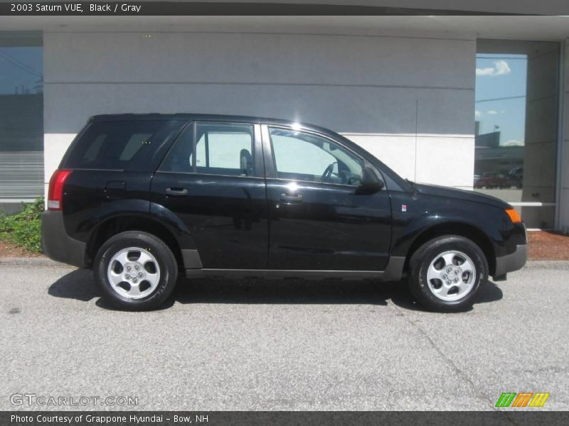Black / Gray 2003 Saturn VUE