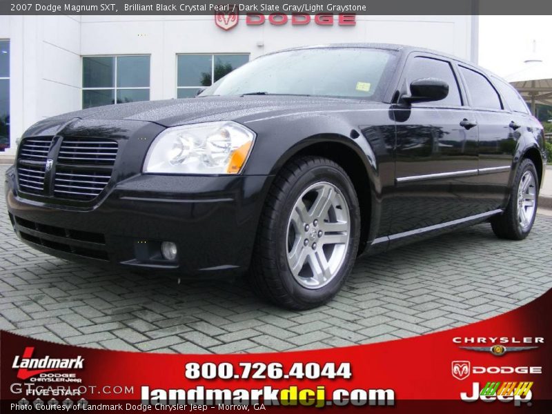 Brilliant Black Crystal Pearl / Dark Slate Gray/Light Graystone 2007 Dodge Magnum SXT