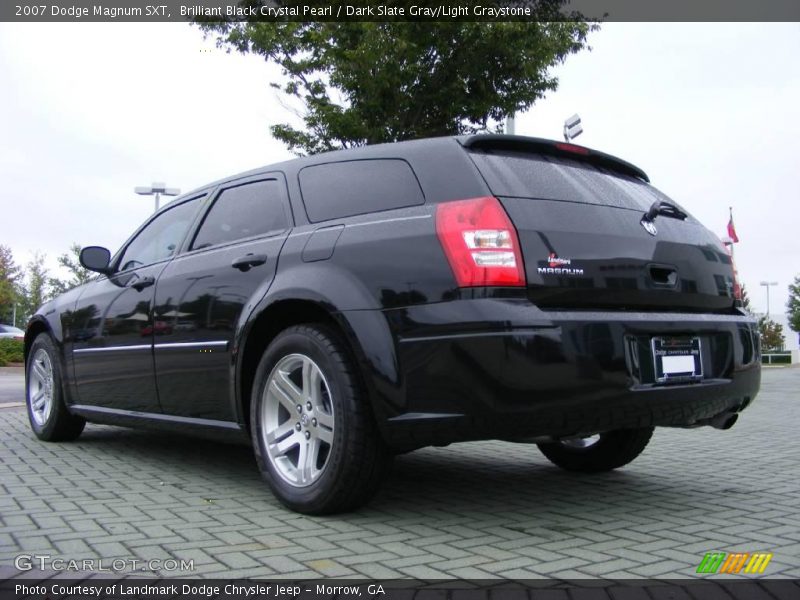 Brilliant Black Crystal Pearl / Dark Slate Gray/Light Graystone 2007 Dodge Magnum SXT