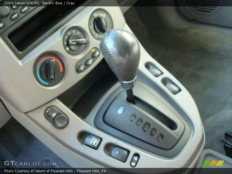 Electric Blue / Gray 2004 Saturn VUE V6