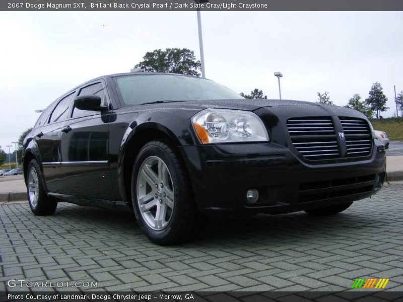 Brilliant Black Crystal Pearl / Dark Slate Gray/Light Graystone 2007 Dodge Magnum SXT