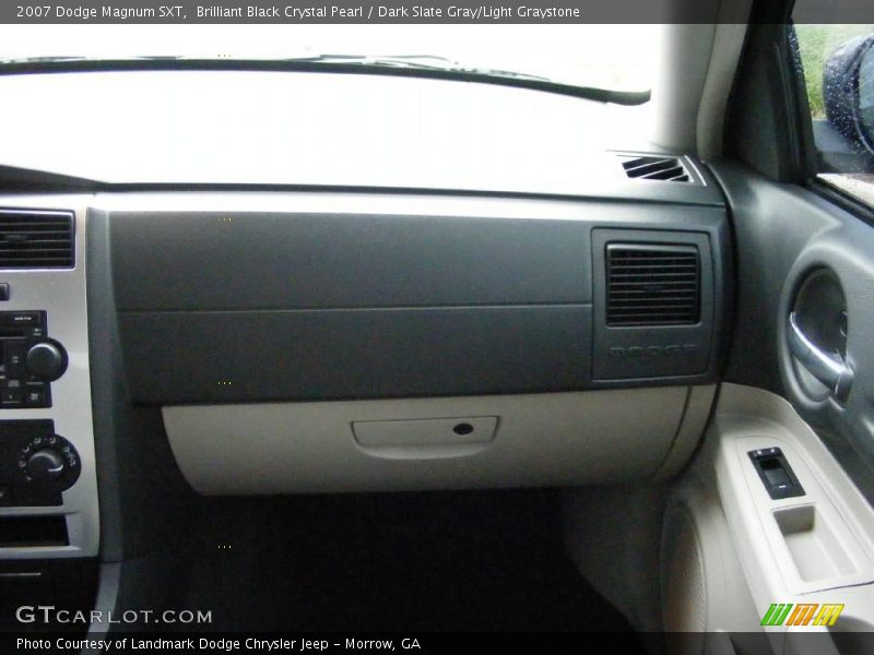 Brilliant Black Crystal Pearl / Dark Slate Gray/Light Graystone 2007 Dodge Magnum SXT