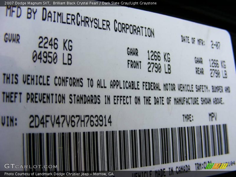 Brilliant Black Crystal Pearl / Dark Slate Gray/Light Graystone 2007 Dodge Magnum SXT