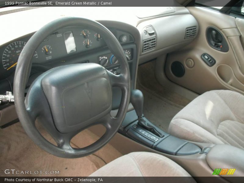 Emerald Green Metallic / Camel 1999 Pontiac Bonneville SE