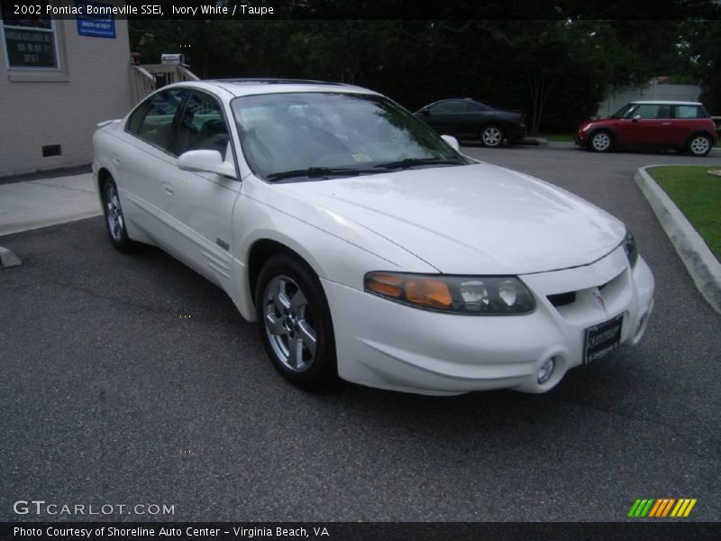 Ivory White / Taupe 2002 Pontiac Bonneville SSEi