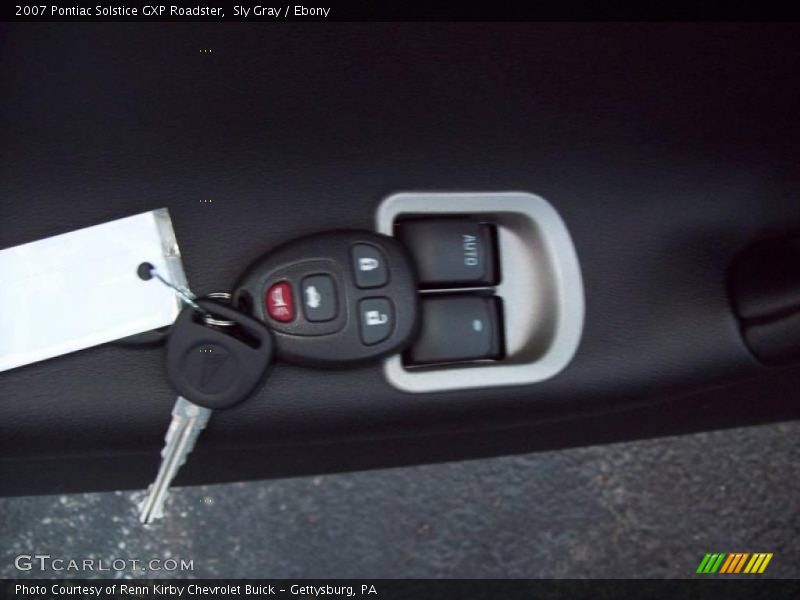 Sly Gray / Ebony 2007 Pontiac Solstice GXP Roadster