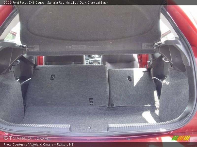 Sangria Red Metallic / Dark Charcoal Black 2001 Ford Focus ZX3 Coupe