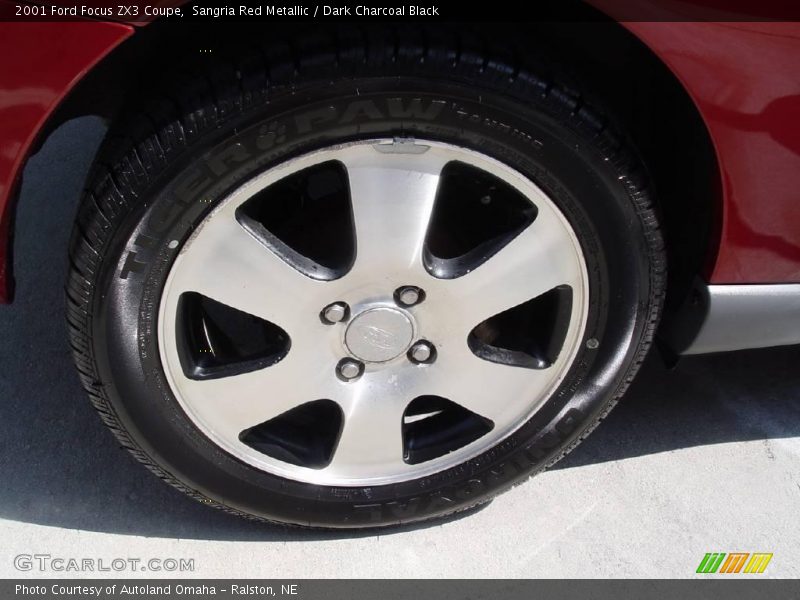 Sangria Red Metallic / Dark Charcoal Black 2001 Ford Focus ZX3 Coupe