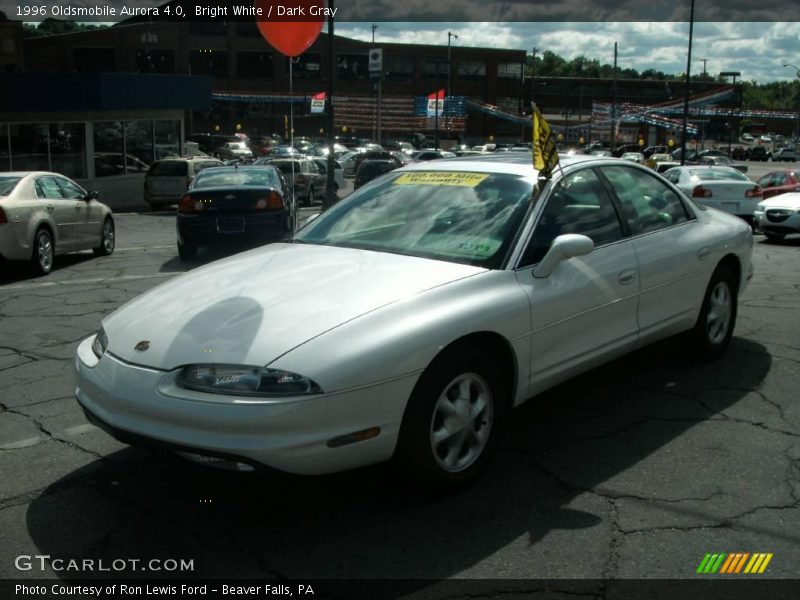 Bright White / Dark Gray 1996 Oldsmobile Aurora 4.0