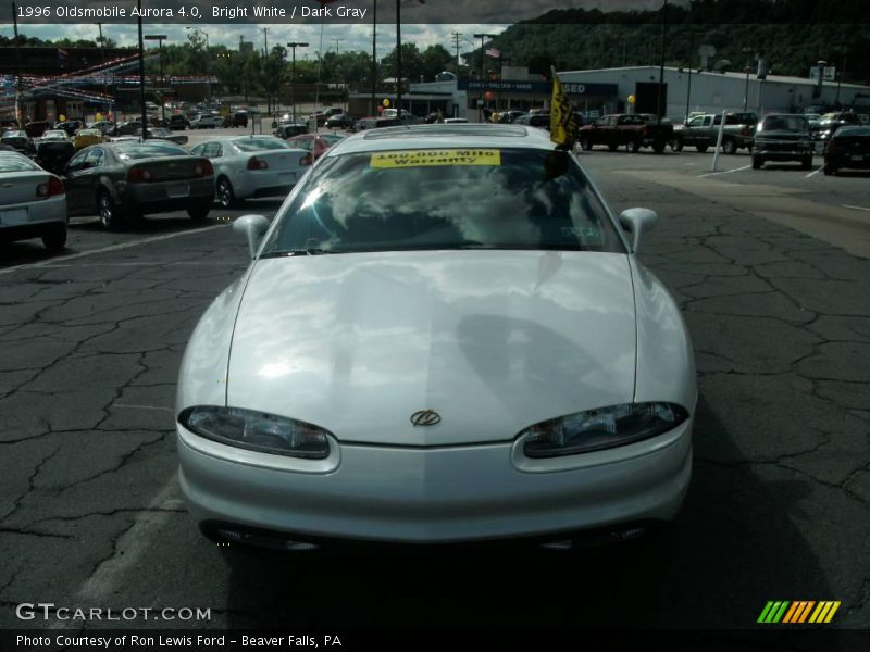 Bright White / Dark Gray 1996 Oldsmobile Aurora 4.0