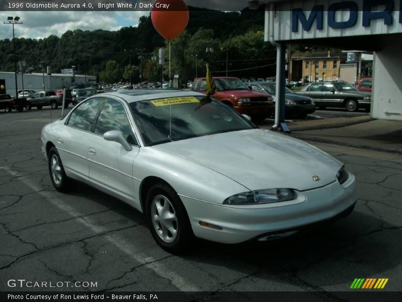 Bright White / Dark Gray 1996 Oldsmobile Aurora 4.0
