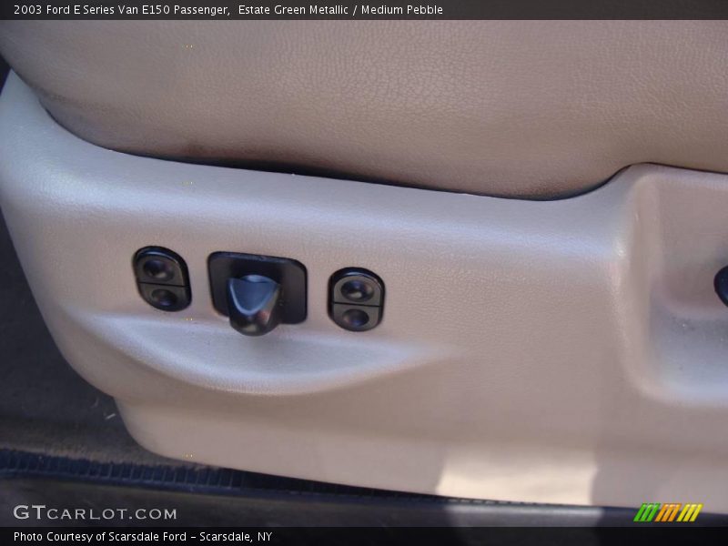 Estate Green Metallic / Medium Pebble 2003 Ford E Series Van E150 Passenger