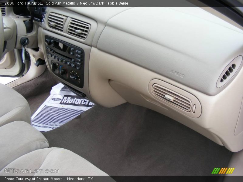 Gold Ash Metallic / Medium/Dark Pebble Beige 2006 Ford Taurus SE