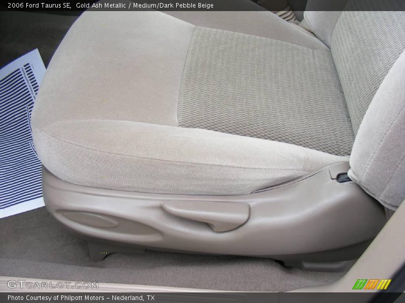 Gold Ash Metallic / Medium/Dark Pebble Beige 2006 Ford Taurus SE