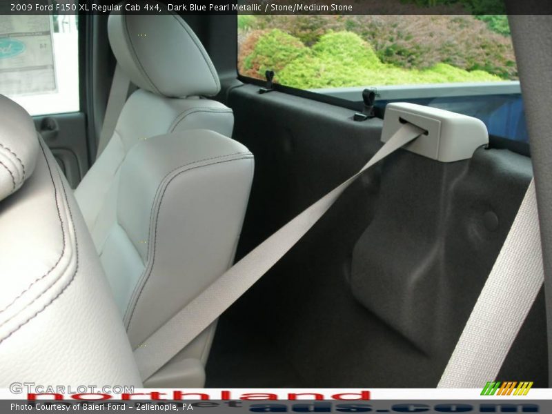Dark Blue Pearl Metallic / Stone/Medium Stone 2009 Ford F150 XL Regular Cab 4x4