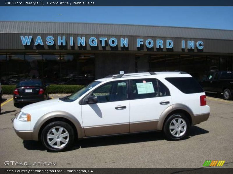 Oxford White / Pebble Beige 2006 Ford Freestyle SE