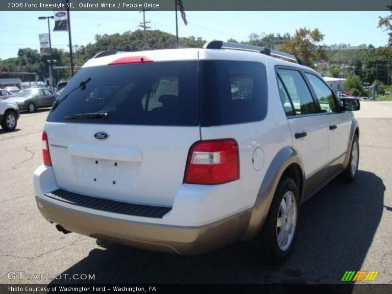 Oxford White / Pebble Beige 2006 Ford Freestyle SE