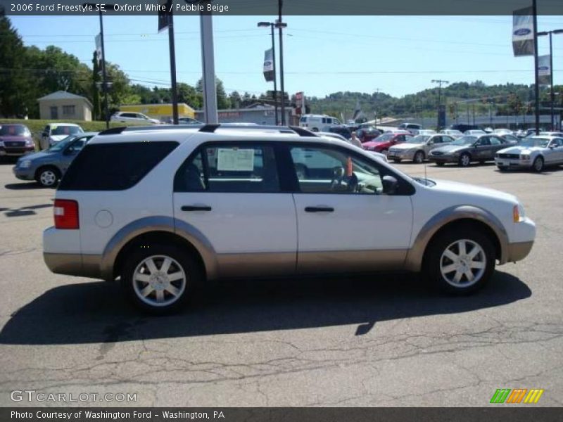 Oxford White / Pebble Beige 2006 Ford Freestyle SE