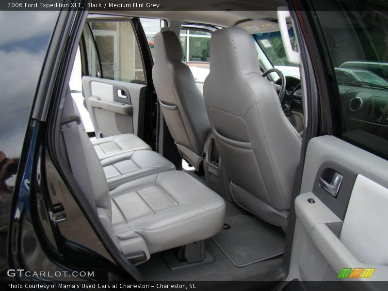 Black / Medium Flint Grey 2006 Ford Expedition XLT
