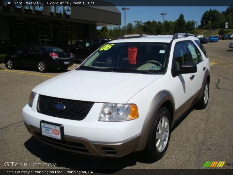 Oxford White / Pebble Beige 2006 Ford Freestyle SE