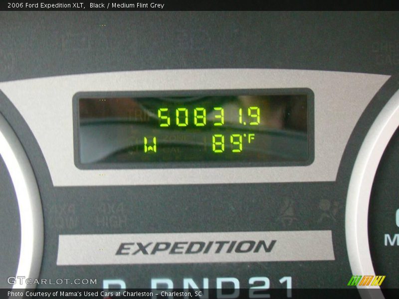 Black / Medium Flint Grey 2006 Ford Expedition XLT