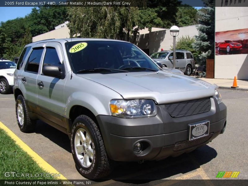 Silver Metallic / Medium/Dark Flint Grey 2005 Ford Escape XLT 4WD