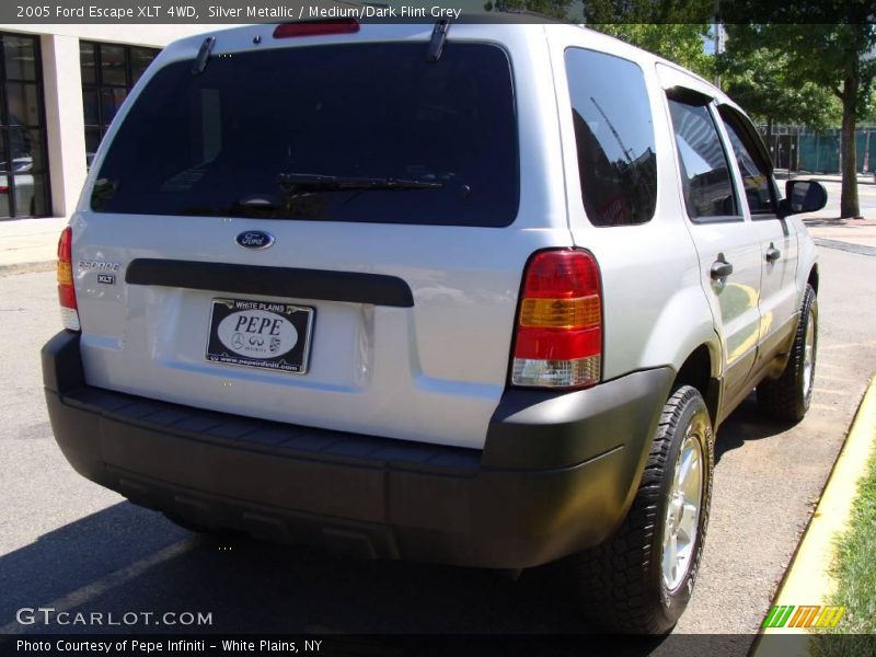 Silver Metallic / Medium/Dark Flint Grey 2005 Ford Escape XLT 4WD
