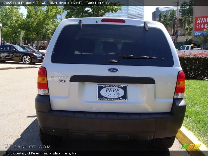 Silver Metallic / Medium/Dark Flint Grey 2005 Ford Escape XLT 4WD