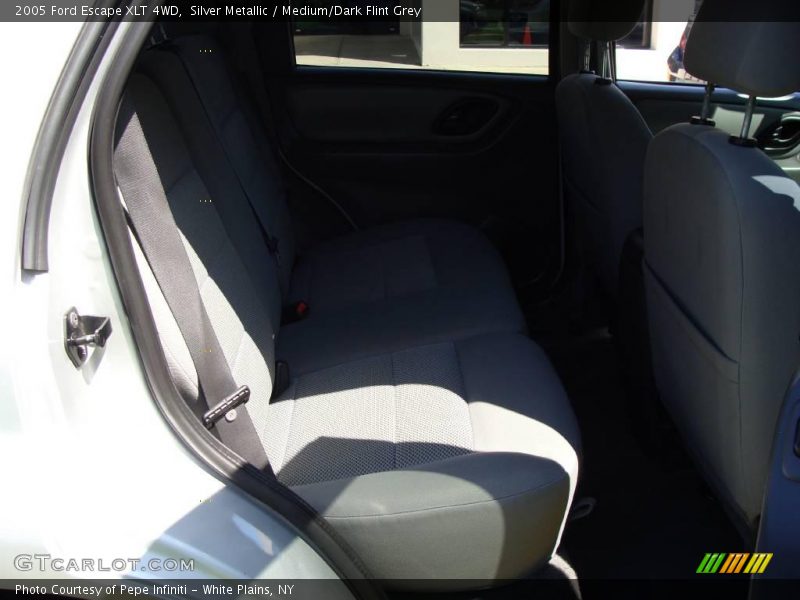 Silver Metallic / Medium/Dark Flint Grey 2005 Ford Escape XLT 4WD