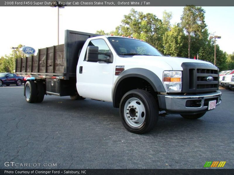 Oxford White / Tan 2008 Ford F450 Super Duty XL Regular Cab Chassis Stake Truck