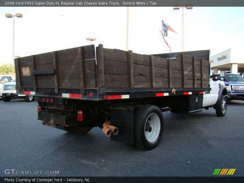 Oxford White / Tan 2008 Ford F450 Super Duty XL Regular Cab Chassis Stake Truck