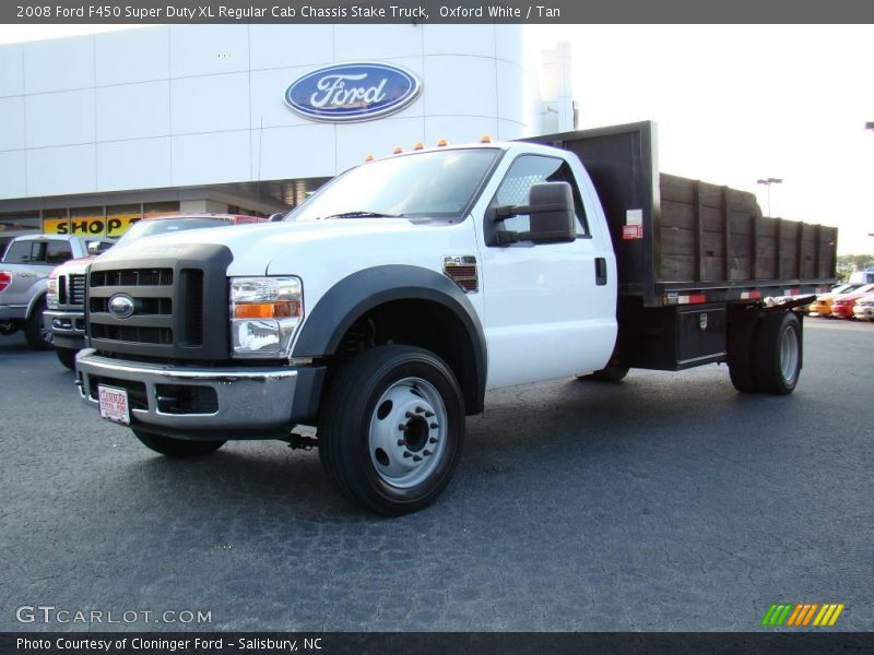 Oxford White / Tan 2008 Ford F450 Super Duty XL Regular Cab Chassis Stake Truck