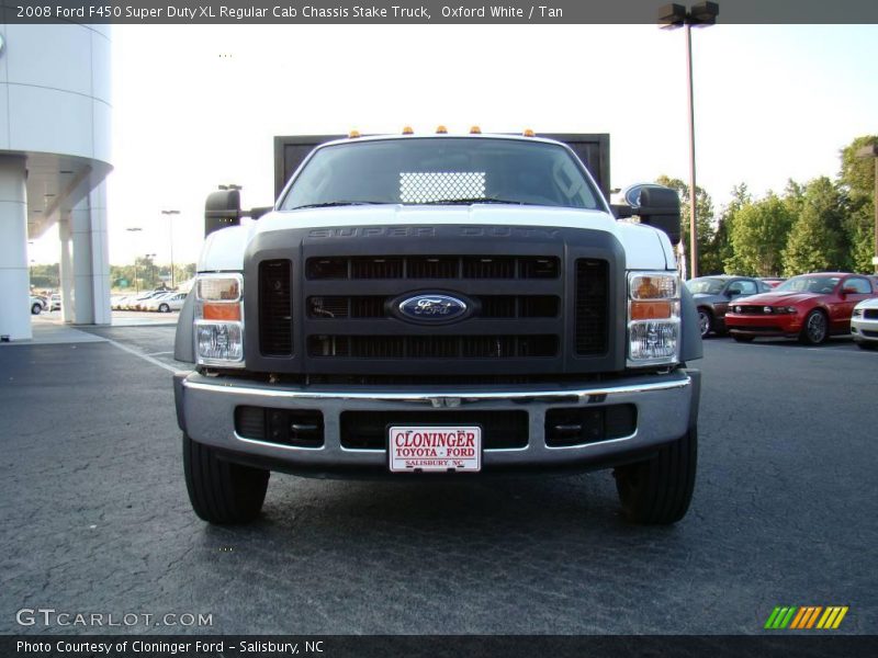 Oxford White / Tan 2008 Ford F450 Super Duty XL Regular Cab Chassis Stake Truck