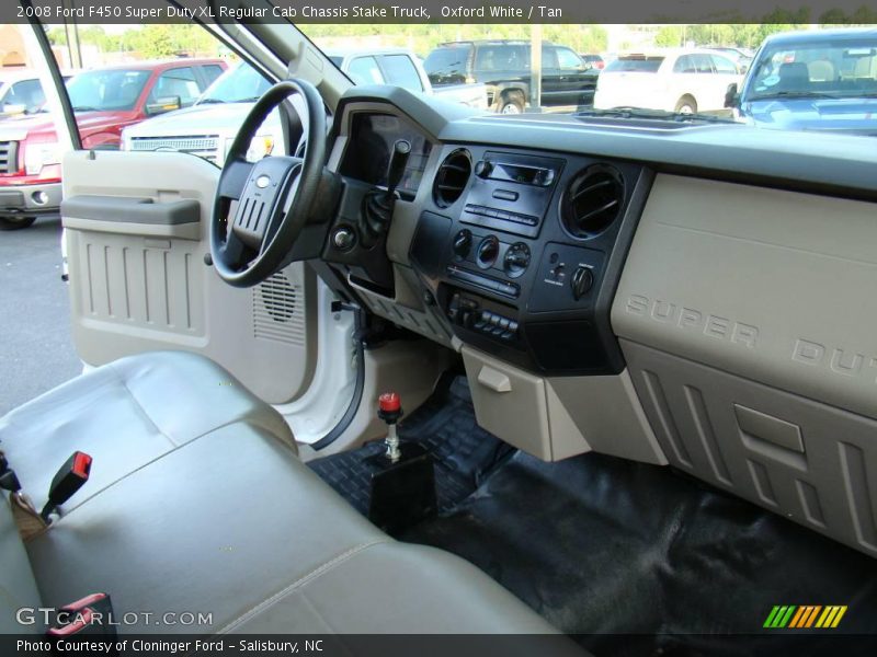 Oxford White / Tan 2008 Ford F450 Super Duty XL Regular Cab Chassis Stake Truck
