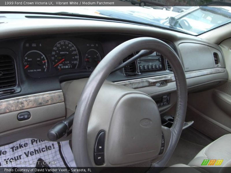 Vibrant White / Medium Parchment 1999 Ford Crown Victoria LX
