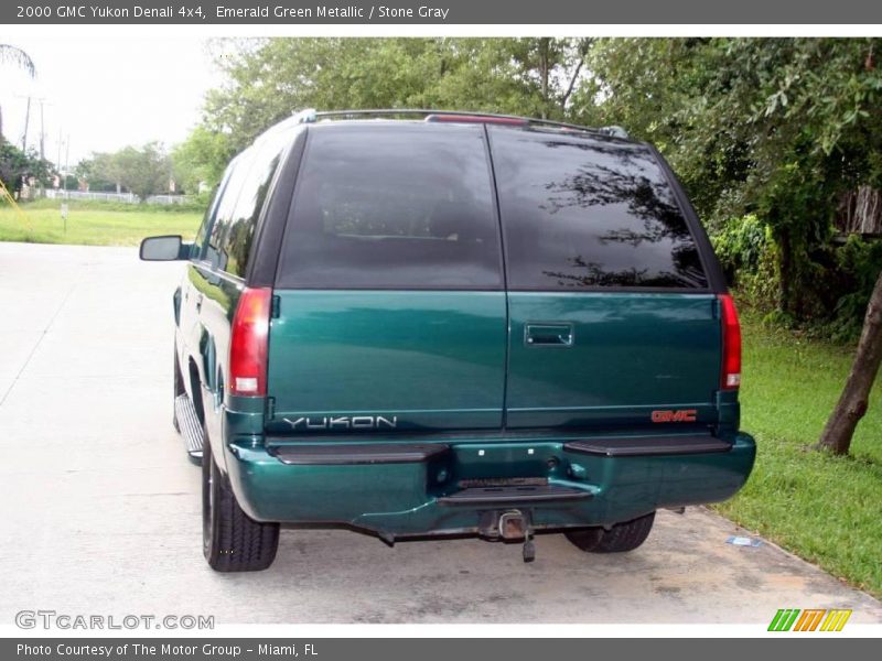 Emerald Green Metallic / Stone Gray 2000 GMC Yukon Denali 4x4