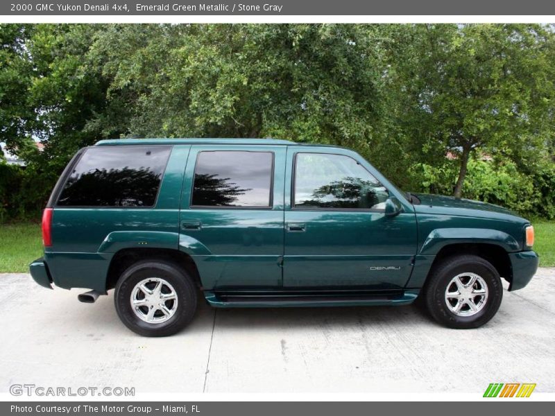 Emerald Green Metallic / Stone Gray 2000 GMC Yukon Denali 4x4