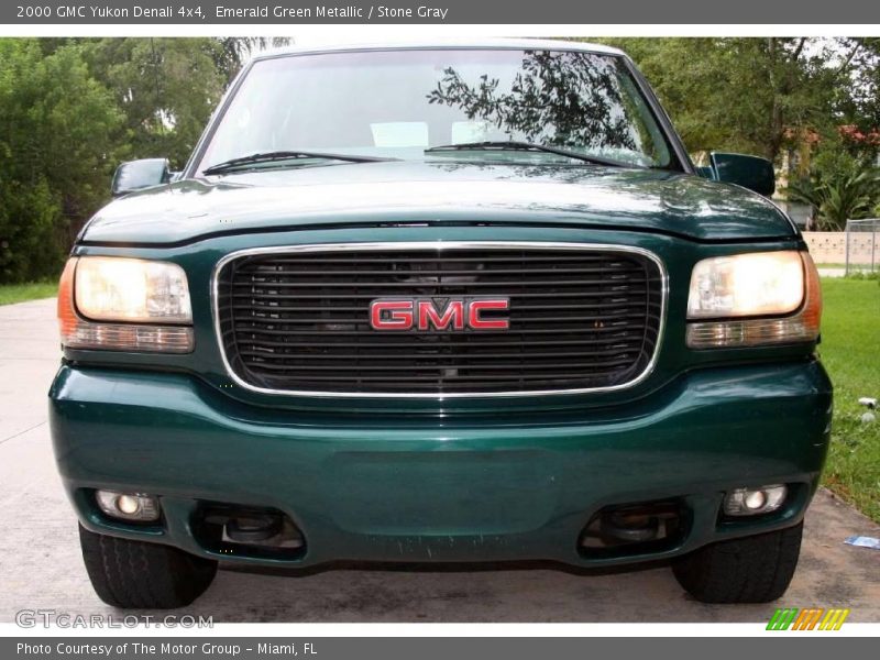 Emerald Green Metallic / Stone Gray 2000 GMC Yukon Denali 4x4