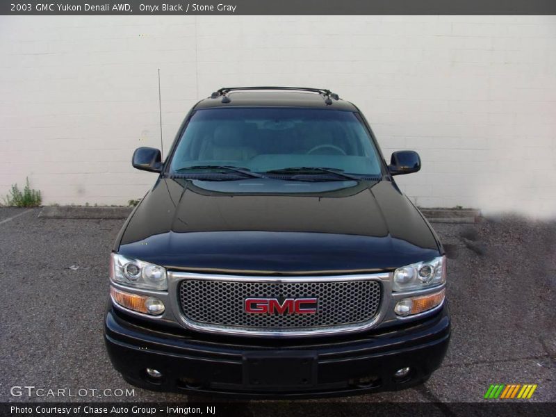 Onyx Black / Stone Gray 2003 GMC Yukon Denali AWD