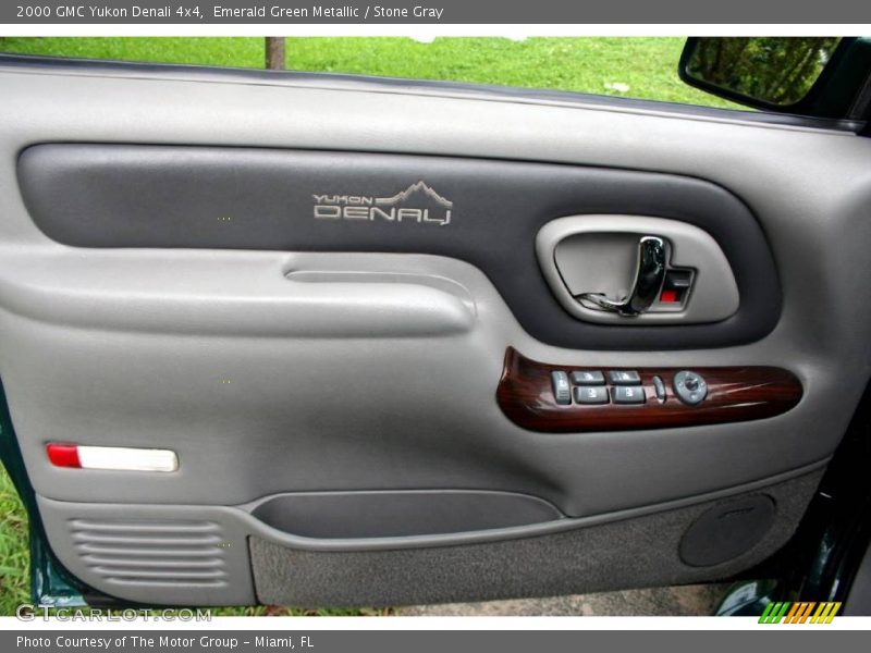 Emerald Green Metallic / Stone Gray 2000 GMC Yukon Denali 4x4