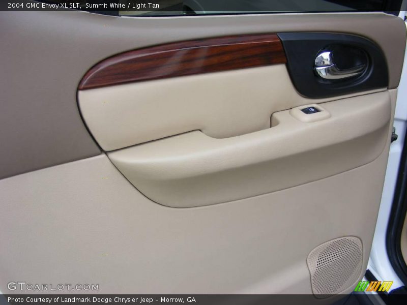 Summit White / Light Tan 2004 GMC Envoy XL SLT
