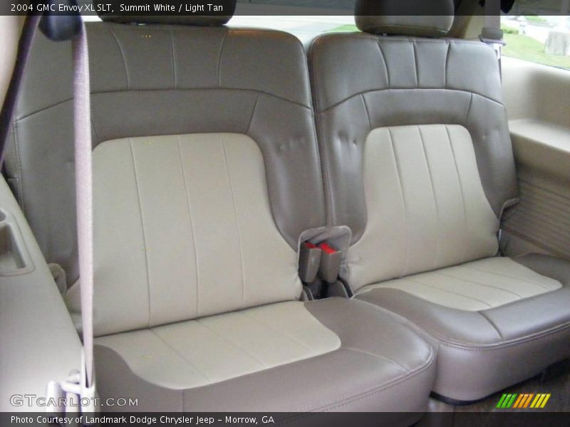 Summit White / Light Tan 2004 GMC Envoy XL SLT