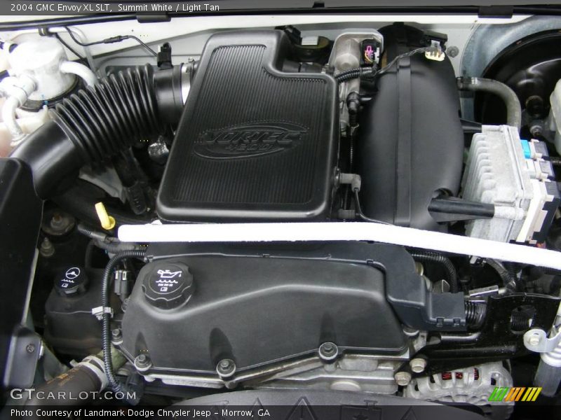 Summit White / Light Tan 2004 GMC Envoy XL SLT