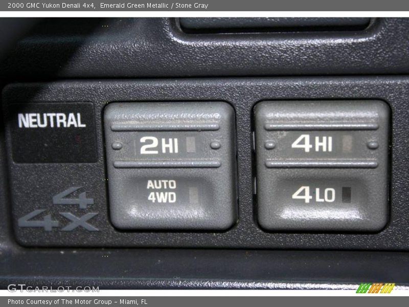 Emerald Green Metallic / Stone Gray 2000 GMC Yukon Denali 4x4