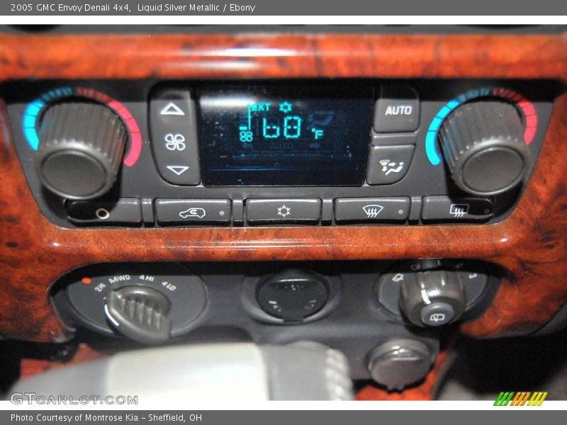 Liquid Silver Metallic / Ebony 2005 GMC Envoy Denali 4x4