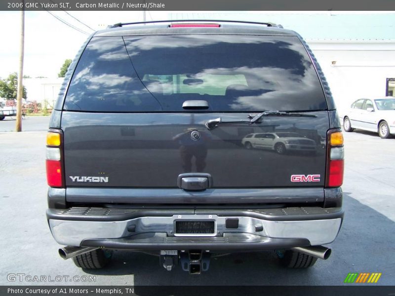 Carbon Metallic / Neutral/Shale 2006 GMC Yukon SLT