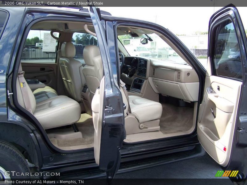 Carbon Metallic / Neutral/Shale 2006 GMC Yukon SLT