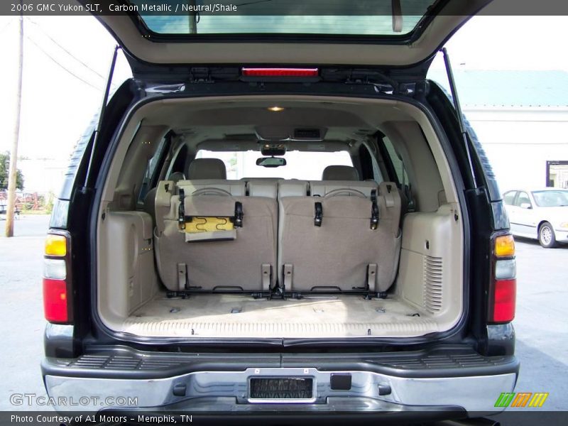 Carbon Metallic / Neutral/Shale 2006 GMC Yukon SLT